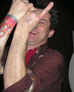 Bob sez it's too much rock for just one hand.
