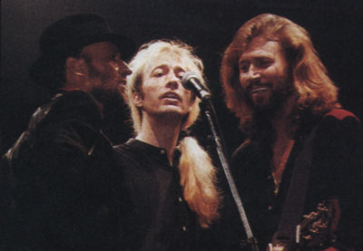 Maurice, Robin e Barry Gibb
