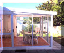 patio.jpg (47093 bytes)