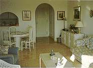 Real Estate sales on the Costa del Sol, Spain. Spanish apartment for sale overlooking golf course 