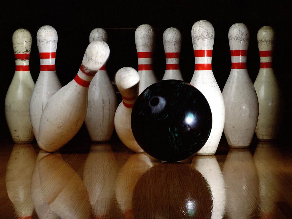 CLICK HERE TO PLAY BOWLING - PLEASE GIVE GAMES TIME TO LOAD..... 