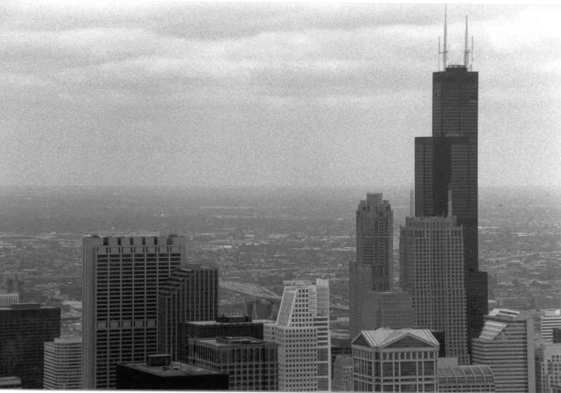 searstower-panorama.jpg (46881 bytes)