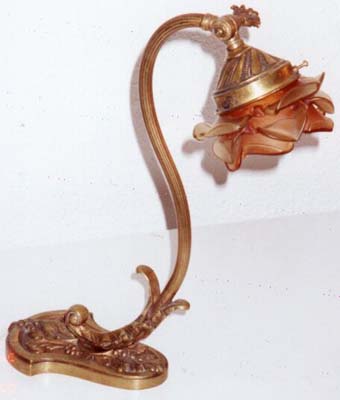 desk_lamp1abig.jpg