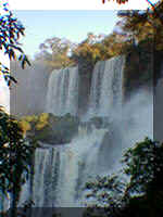 Cataratas del Iguaz�-(8kb)