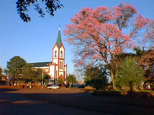 Iglesia Catolica del rito Latino San Pedro y San Pablo(34kb)