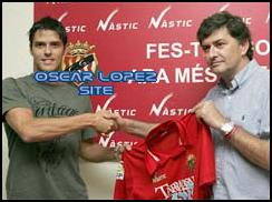 Presentaci�n como nuevo jugador del N�stic (30/08/06)