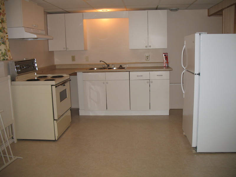 Kitchen/eating area