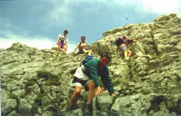 Arantxa Anbototik Zabalandirako taldea irekitzen. Klik egin handiago ikusteko