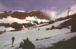 Hiru Errege Mahaia tontorrerako azkeneko urratsetan