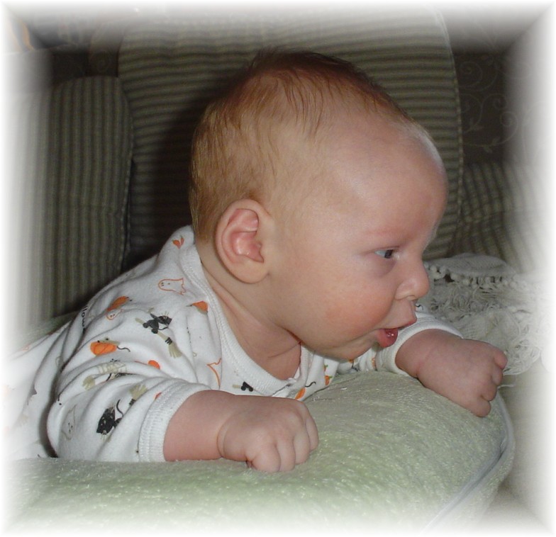 Strong neck baby!