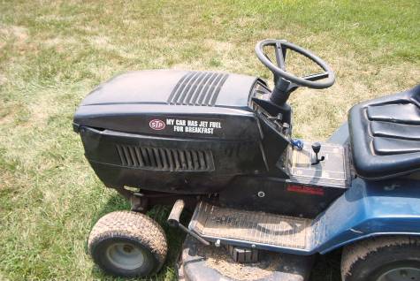 tractor.jpg (17971 bytes)