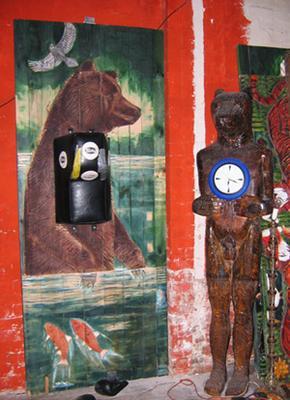 Si Gung is a sculptor when not training, which makes for interesting boxing dummies..