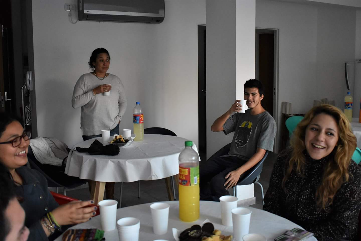 CILSA participantes POETA meriendan en Devsar