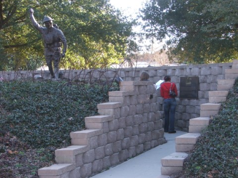 Delegates at the World War I Memorial