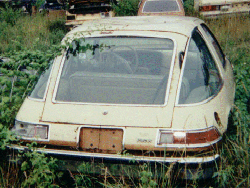 graveyardpacer#2arear1.GIF (42465 bytes)