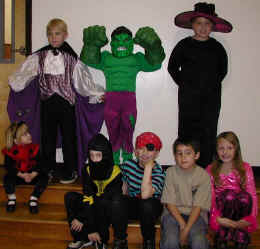 halloween05-10.jpg (99074 bytes)