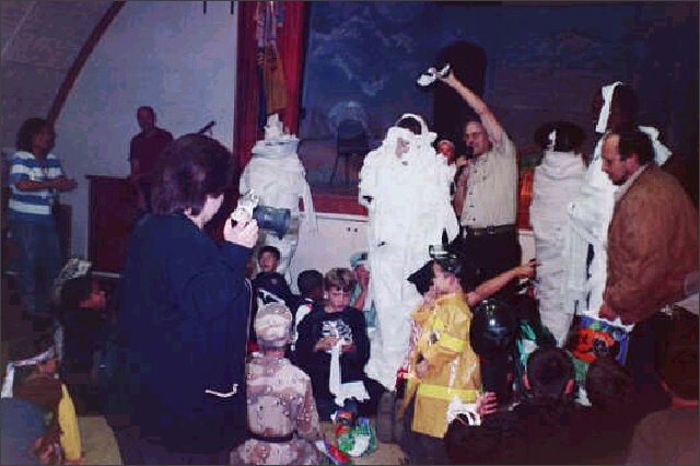 And the winning mummy is...