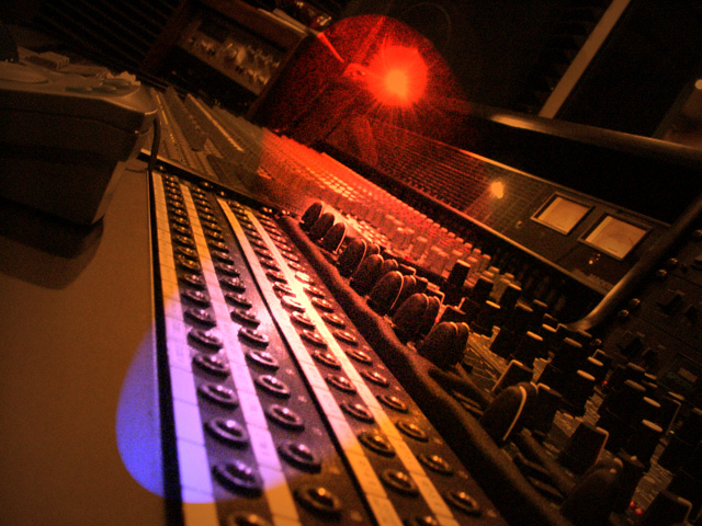Page One Mixing Console