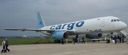 TU204C Avi&oacute;n de cargos y pasajeros.