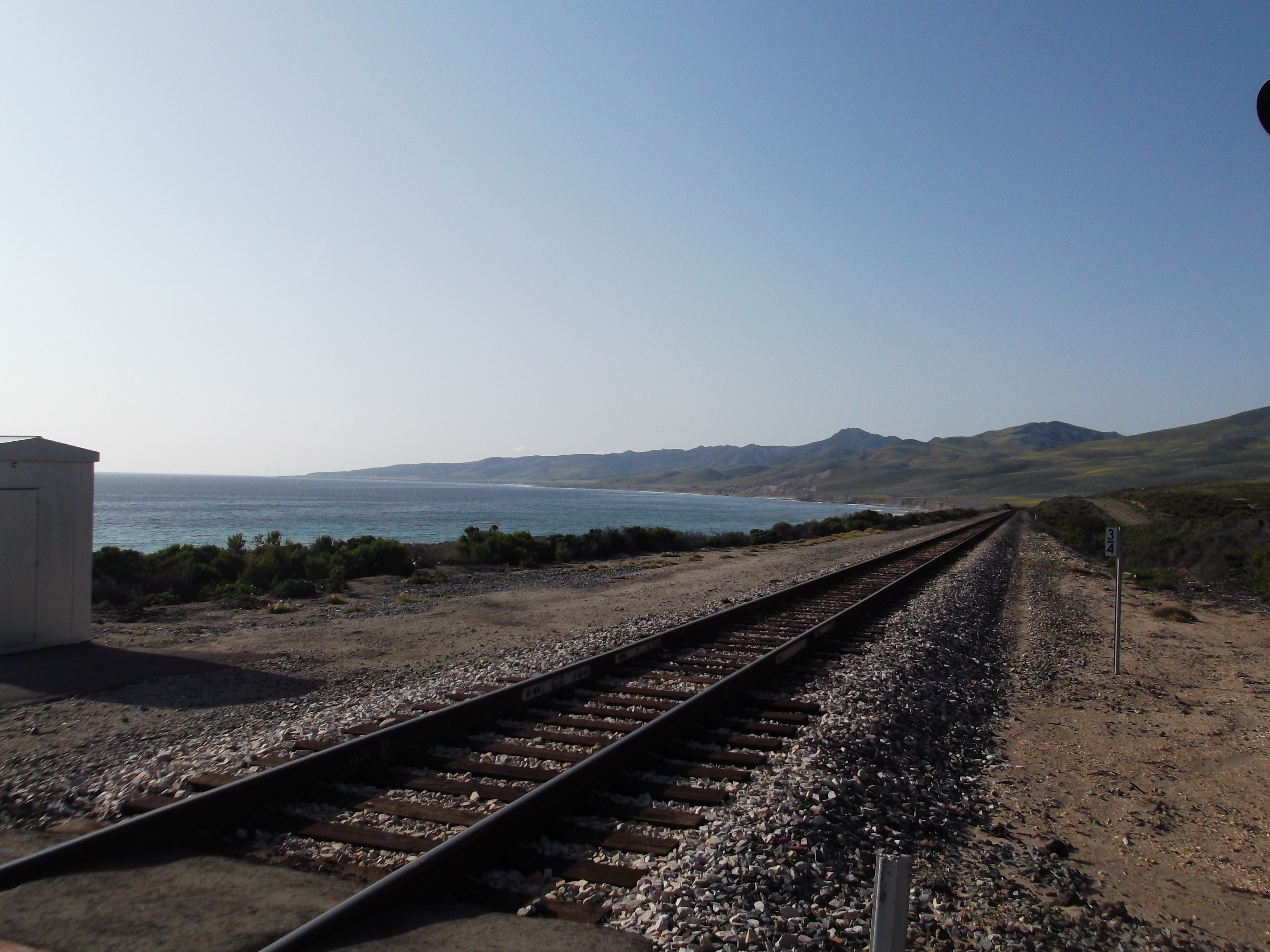 tracks to infinity