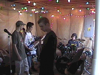 This is a picture from the first i39 practice with Kevin (notice how Greg doesn't place bass back then)