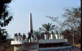 s11monument.jpg (67956 bytes)