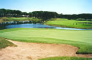 Available apartments to rent near golf courses