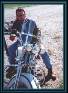 bikepic.jpg (24953 bytes)