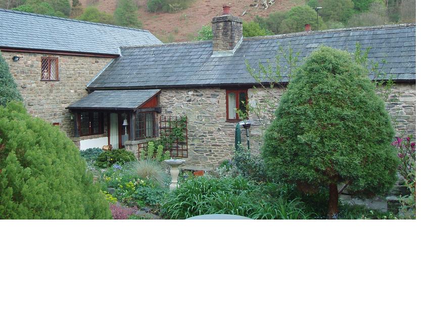 HOUSE FOR SALE IN PANDY NEAR GLYN CEIRIOG, NEAR LLANGOLLEN, NORTH WALES