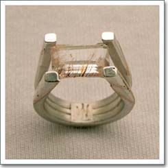 Anillo con Cuarzo rutilado, plata 950 e hilos de oro rosa 18K