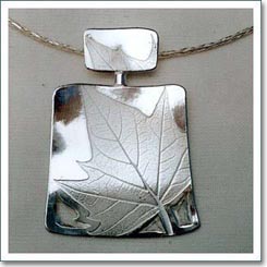 Plata, cobre, bronce y &eacute;bano