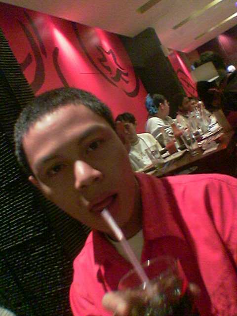 Makan Malam di Pizza Hut