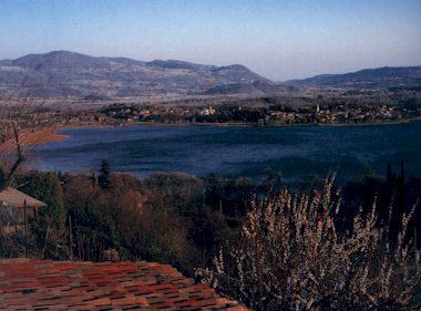 panorama.jpg (25237 bytes)