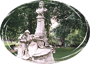 de Maupassant in the Parc Monceau