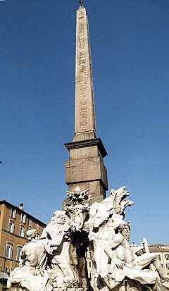 Piazza Navona ---obelisk