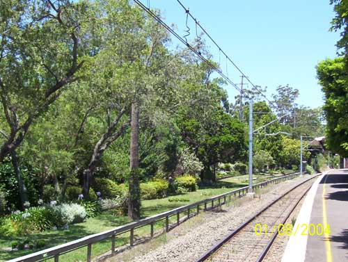 Wahroonga Train Station