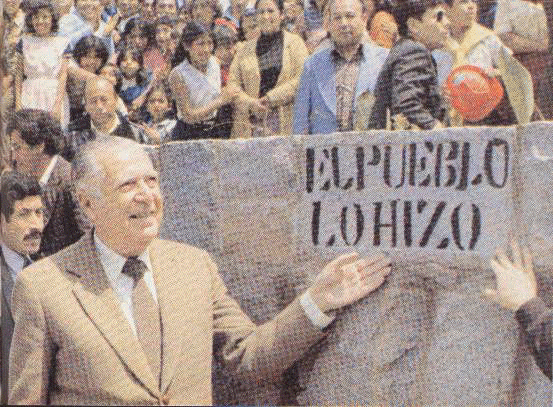 belaunde.gif (212714 bytes)