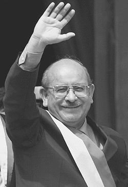 paniaguasaludando.gif (29263 bytes)