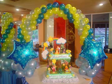 Full Cake Table Arch with Foil Balloon Accents