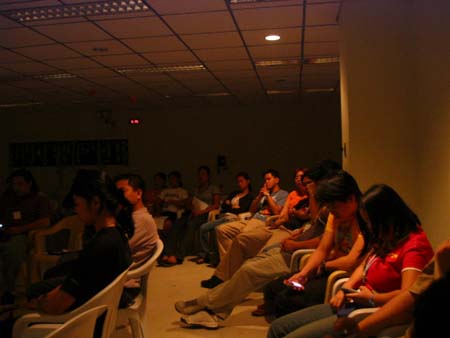 103-0385_IMG