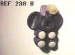 238 B ELEPHANT ASSIS VIOLET CHAPEAU JAUNE.JPG (8706 octets)