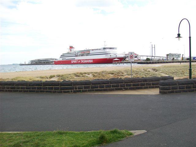 137.JPG