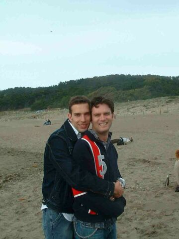 Bradley und ich am Ostersonntag am Strand in SF