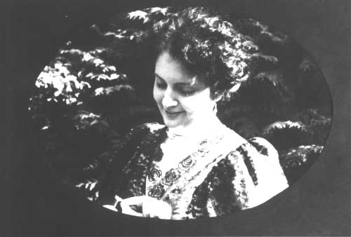 foto.j.frau.lach.jpg
