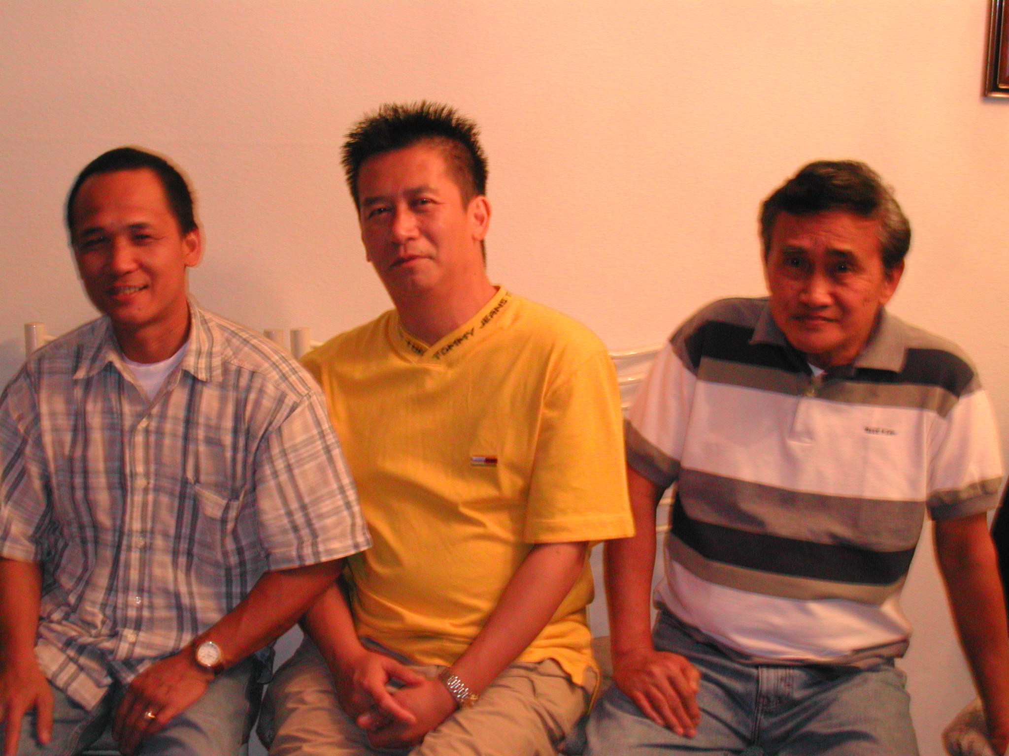 Pa2 with his family side