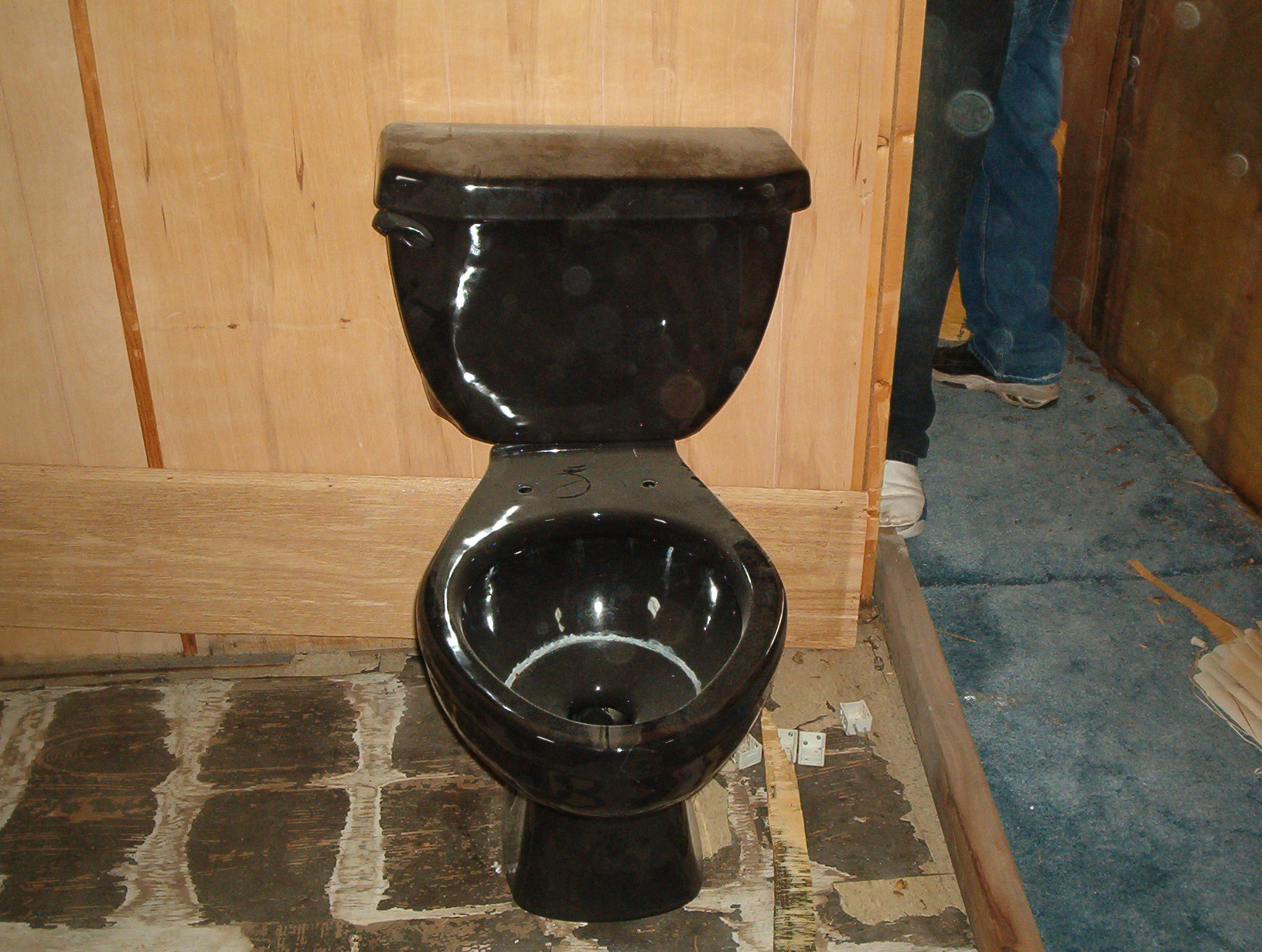 Black ceramic toilet-elongated bowl
