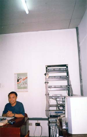 AKO TO!!! MUKHA NA BA KONG TATAY?CUTE NAMAN!JOKE....I LOVE YOU ATE CACA....