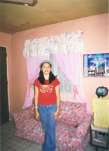 cute na inaantok na jhe....beautiful eyez yan....