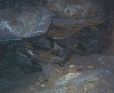 Union/unionstone2.JPG (25390 bytes)