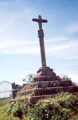 CRUZ DE PIEDRA
